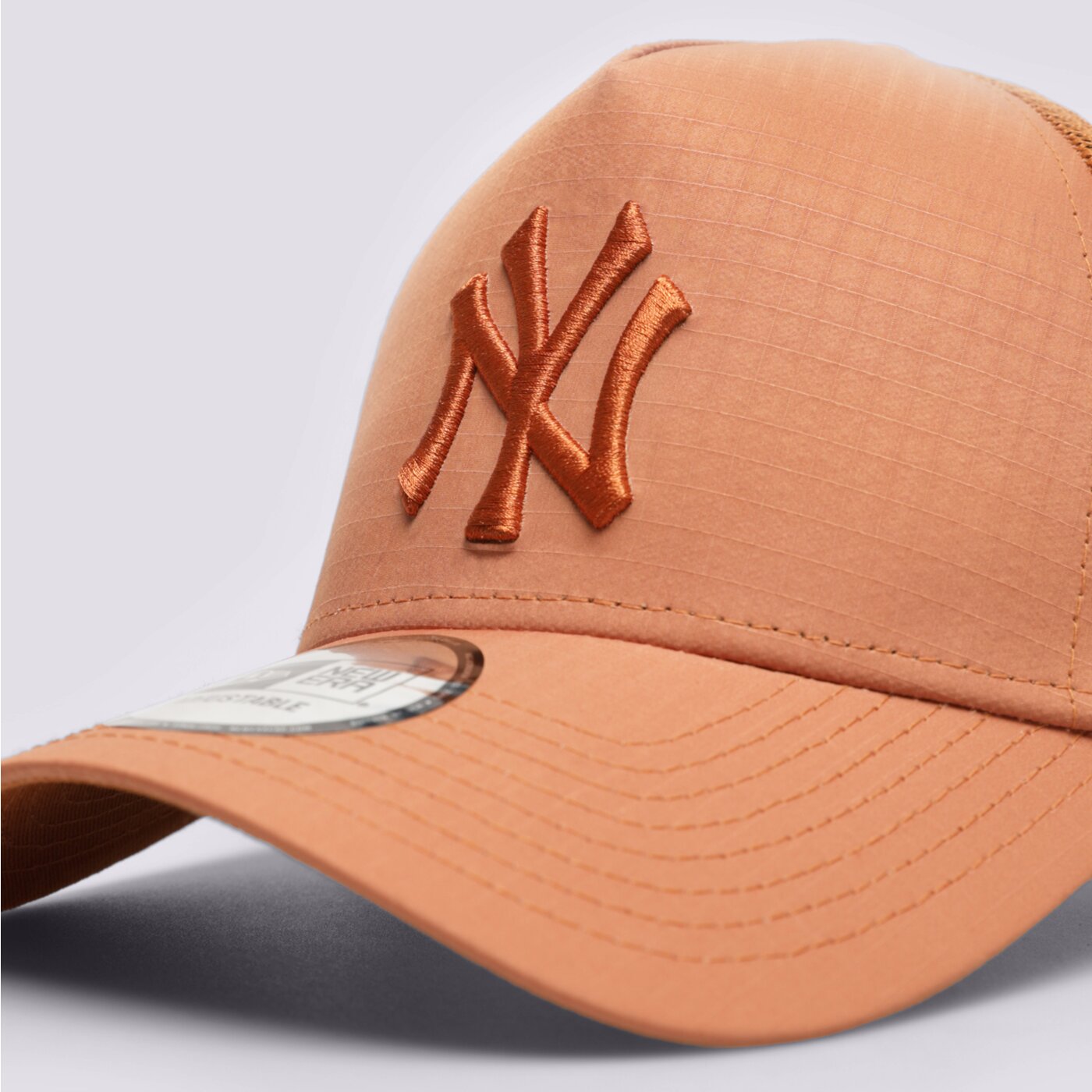 Мъжка шапка с козирка NEW ERA ШАПКА TECH RIPSТОП TRUCKER NYY NEW YORK YANKEES 60358065 цвят оранжев