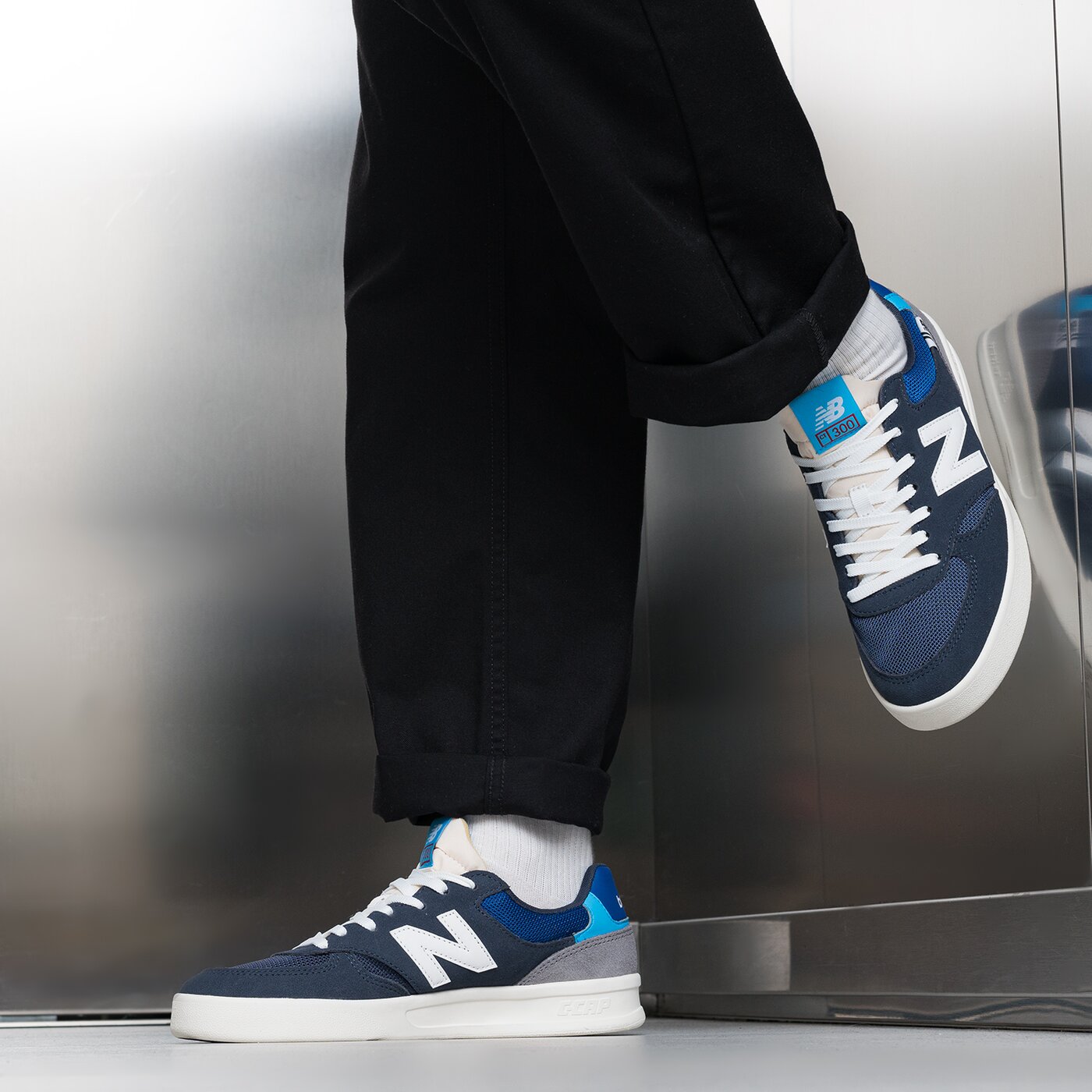 Мъжки маратонки NEW BALANCE 300  ct300nb3 цвят тъмносин