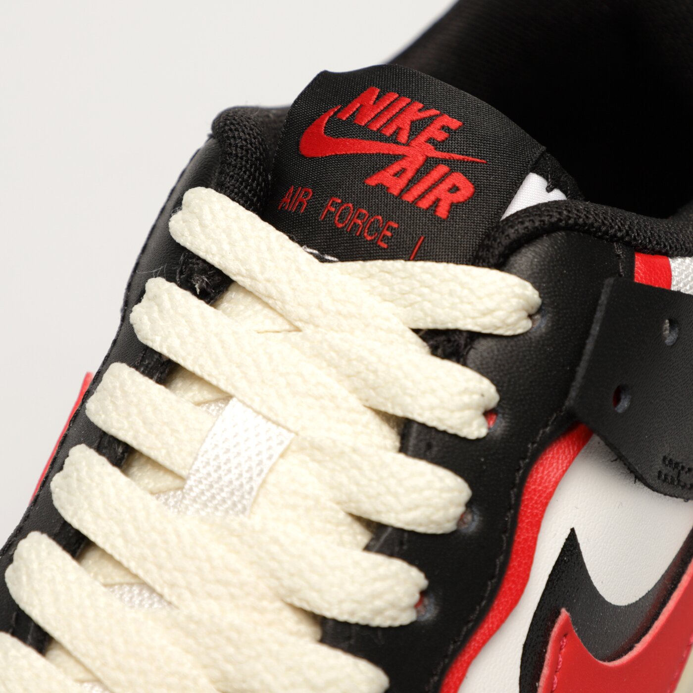 Дамски маратонки NIKE AF1 SHADOW dr7883-102 цвят многоцветен