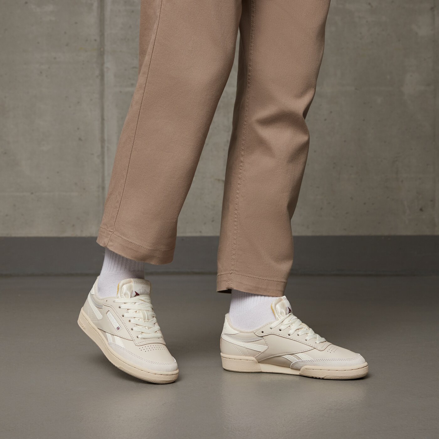 Дамски маратонки REEBOK CLUB C REVENGE VINTAGE 100033095 цвят бежов