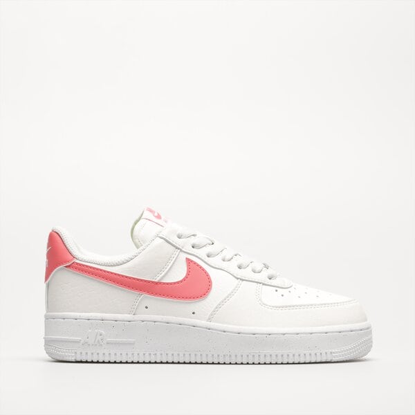 Дамски маратонки NIKE AIR FORCE 1 '07 SE dv3808-100 цвят бял