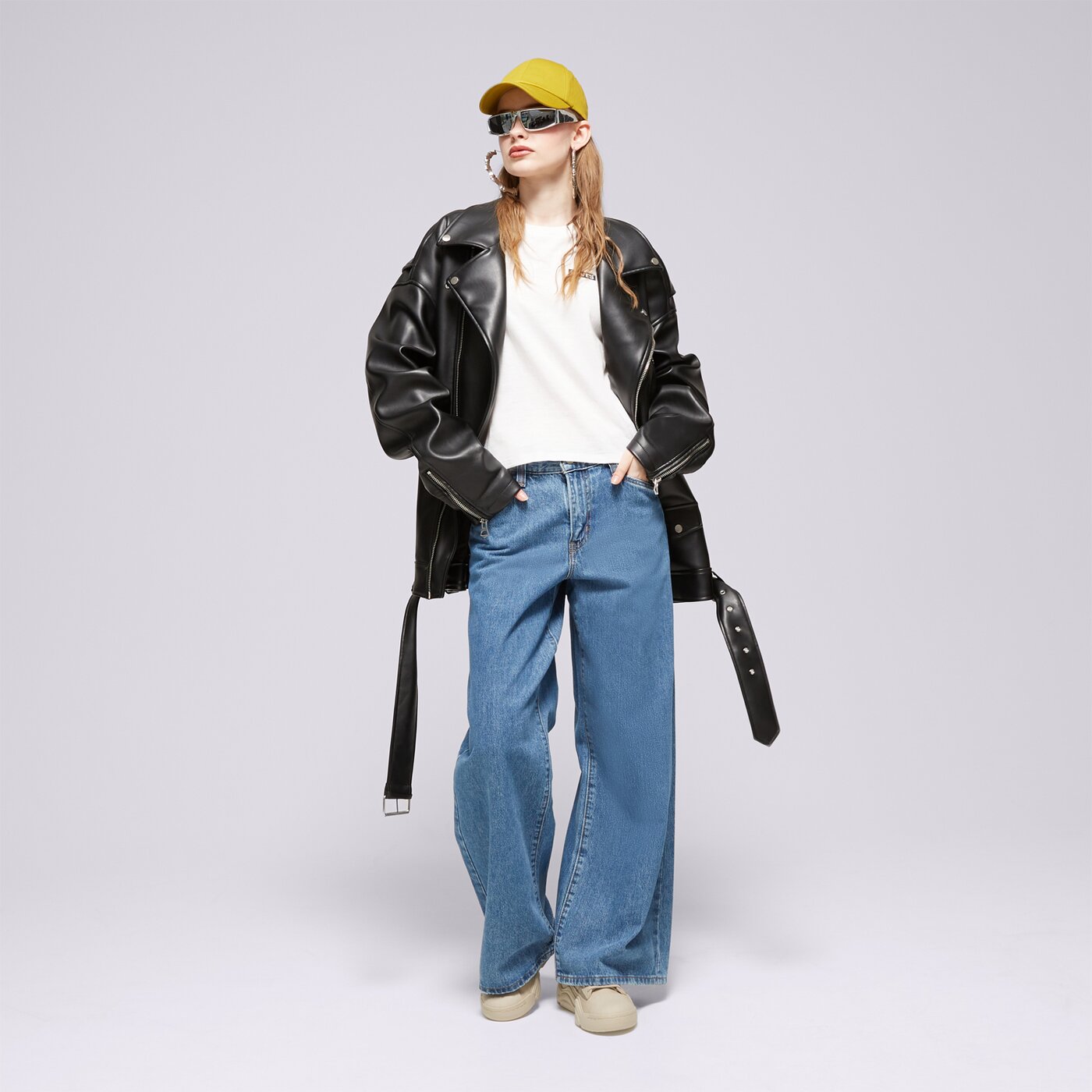 Дамска тениска LEVI'S ТЕНИСКА GRAPHIC AUTHENTIC TSHIRT WHITES a6126-0045 цвят бял