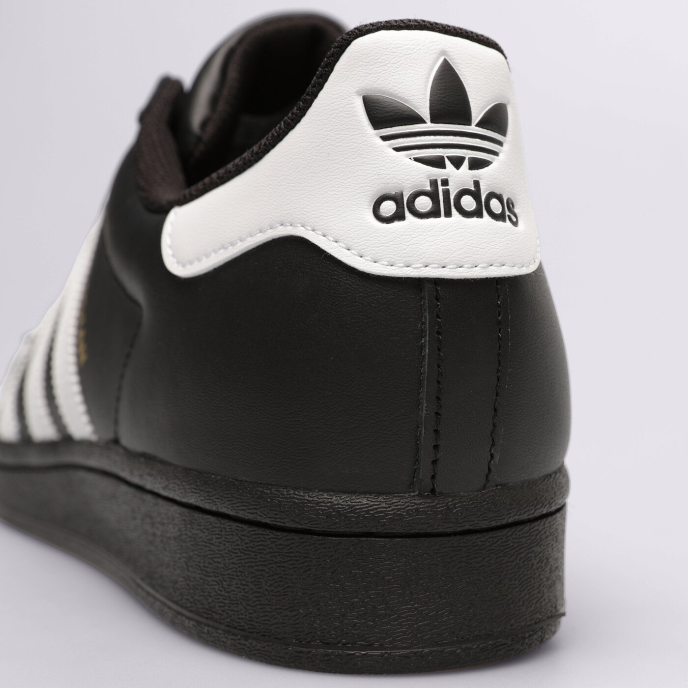 Мъжки маратонки ADIDAS SUPERSTAR  eg4959 цвят черен