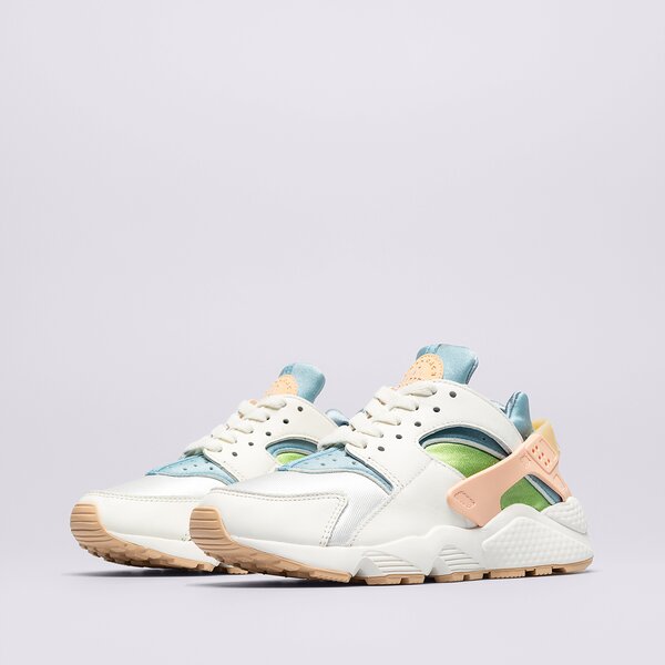 Дамски маратонки NIKE AIR HUARACHE SE dq0117-100 цвят многоцветен