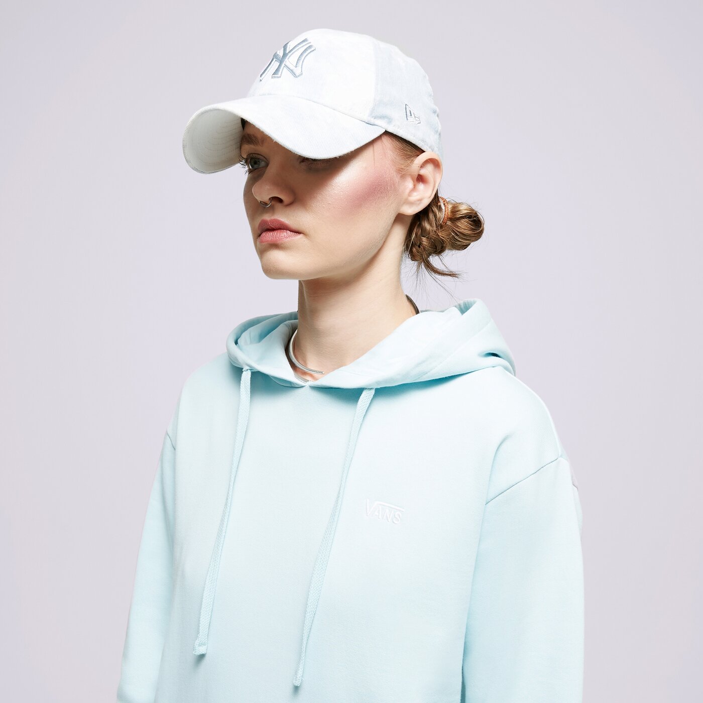 Дамски суичър VANS СУИТЧЪР С КАЧУЛКА FLYING V BFF CREW  vn00046yg5o цвят син