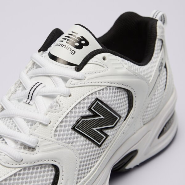 Мъжки маратонки NEW BALANCE 530  mr530ewb цвят бял