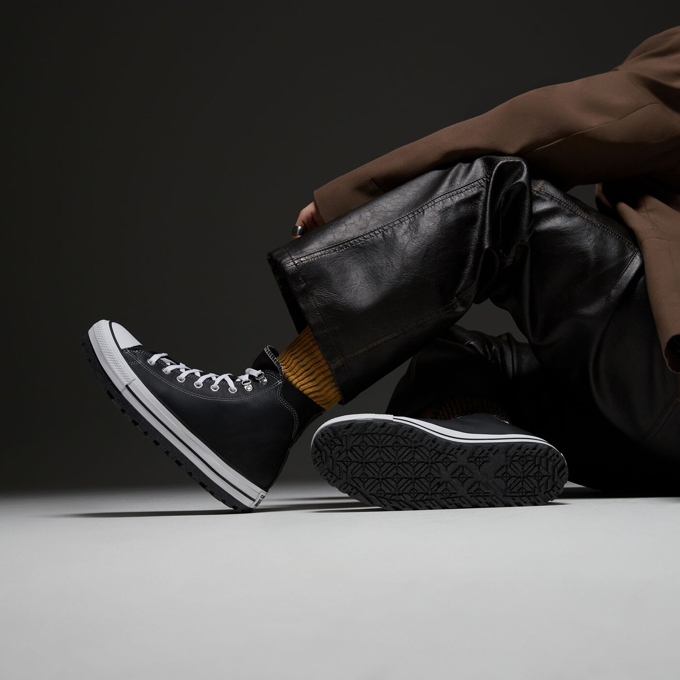 Мъжки маратонки CONVERSE CHUCK TAYLOR ALL STAR CITY TREK WP a04480c цвят черен