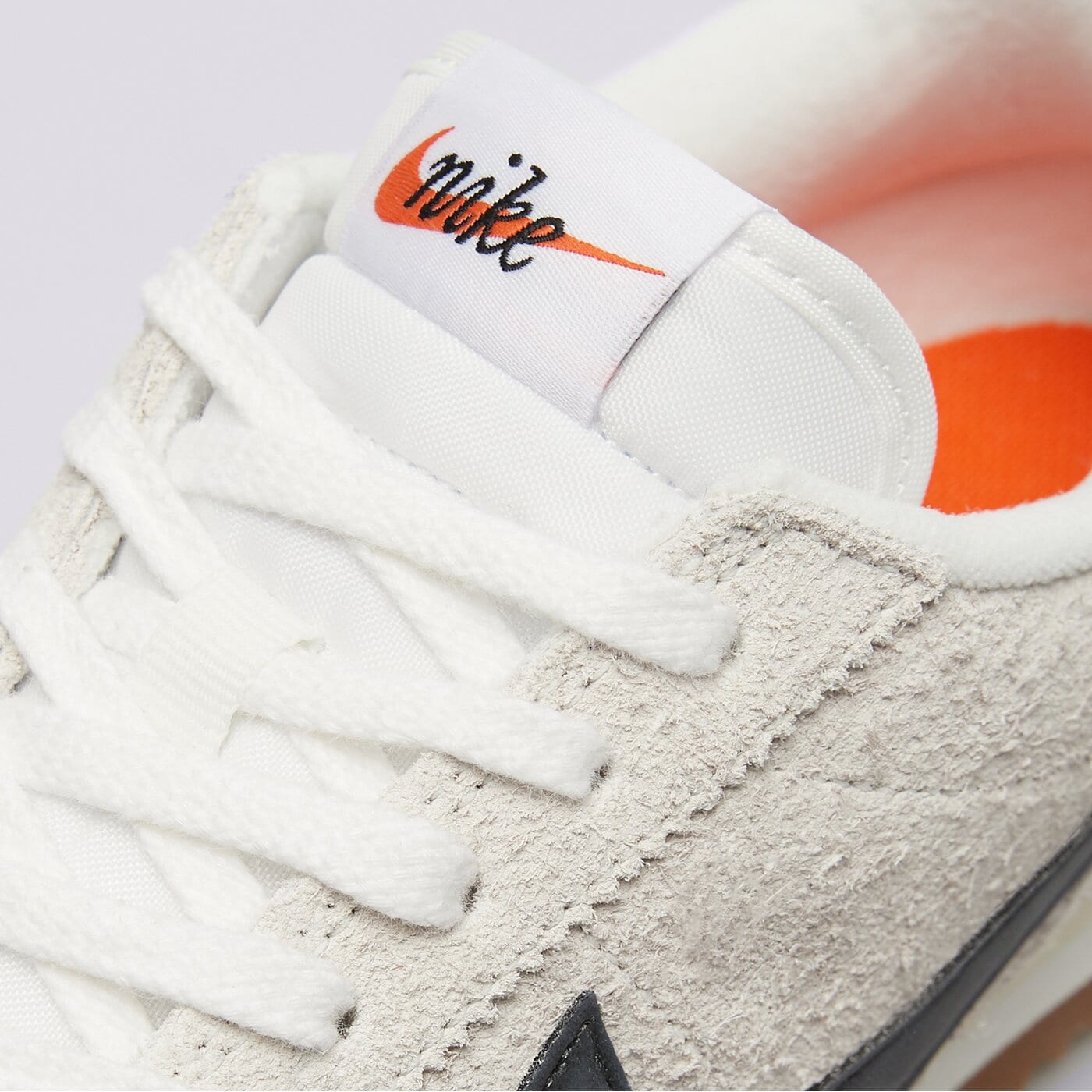 Дамски маратонки NIKE CORTEZ VINTAGE fj2530-102 цвят бежов