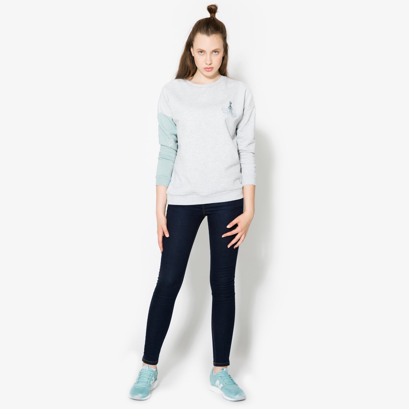 Дамски суичър CONFRONT СУИТЧЪР CRES cf17bld23001 цвят многоцветен