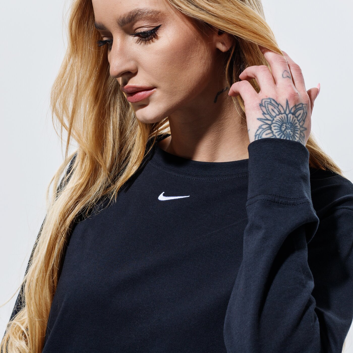 Дамски NIKE РОКЛЯ SPORTSWEAR ESSENTIAL cu6509-010 цвят черен