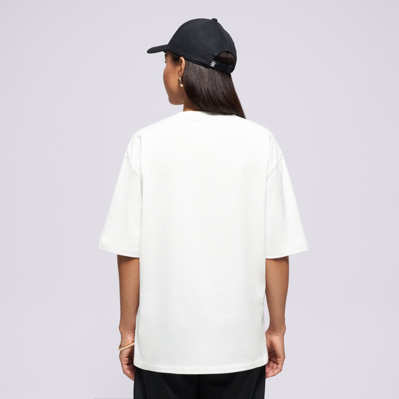 Дамска тениска ADIDAS ТЕНИСКА ESS BOYFR TEE jc8967 цвят бял