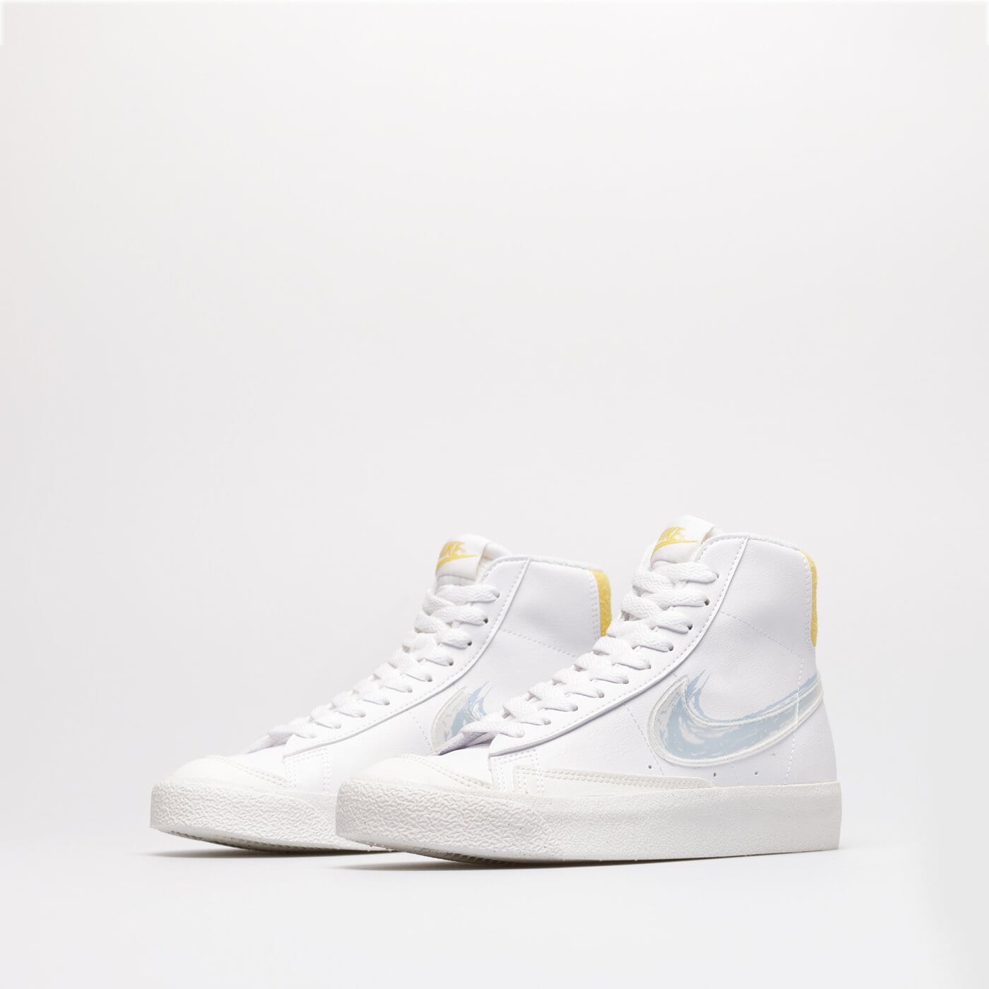 Детски маратонки NIKE BLAZER MID '77 GS dx3070-100 цвят многоцветен