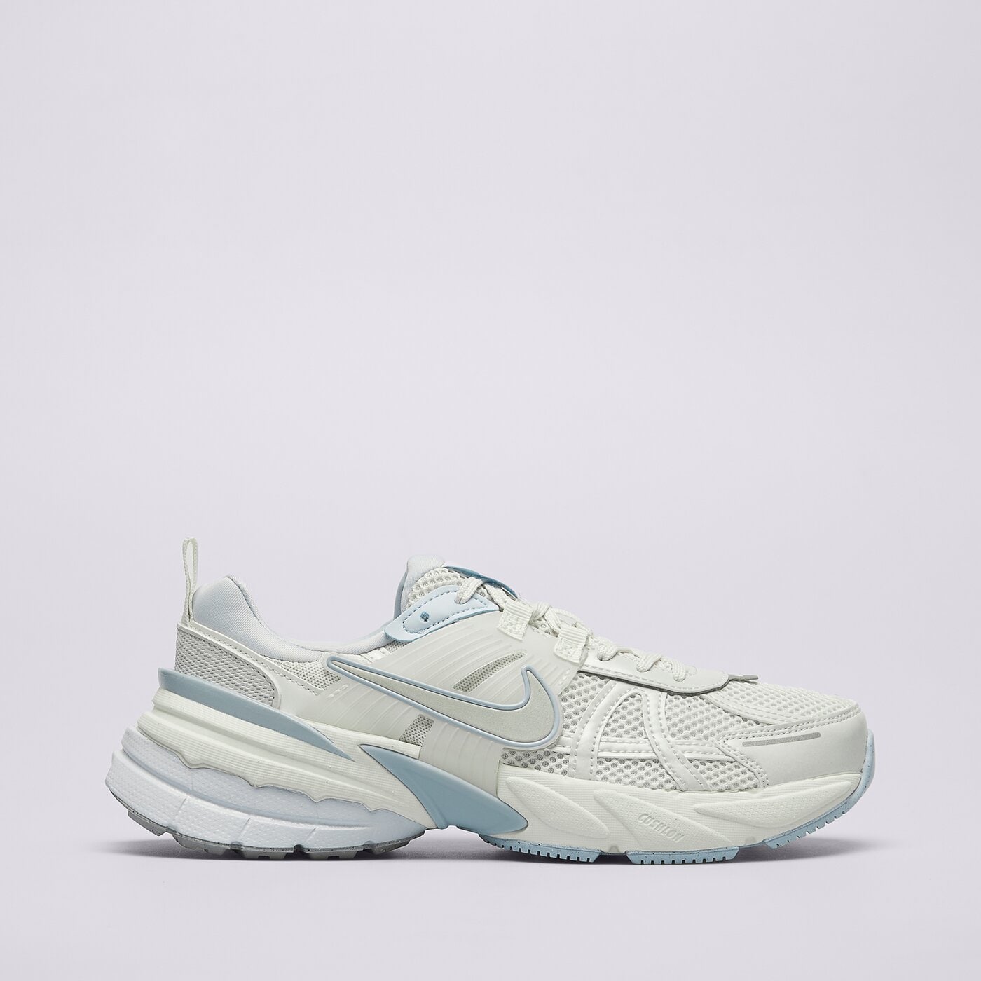 Дамски маратонки NIKE V2K RUN  fd0736-009 цвят бял