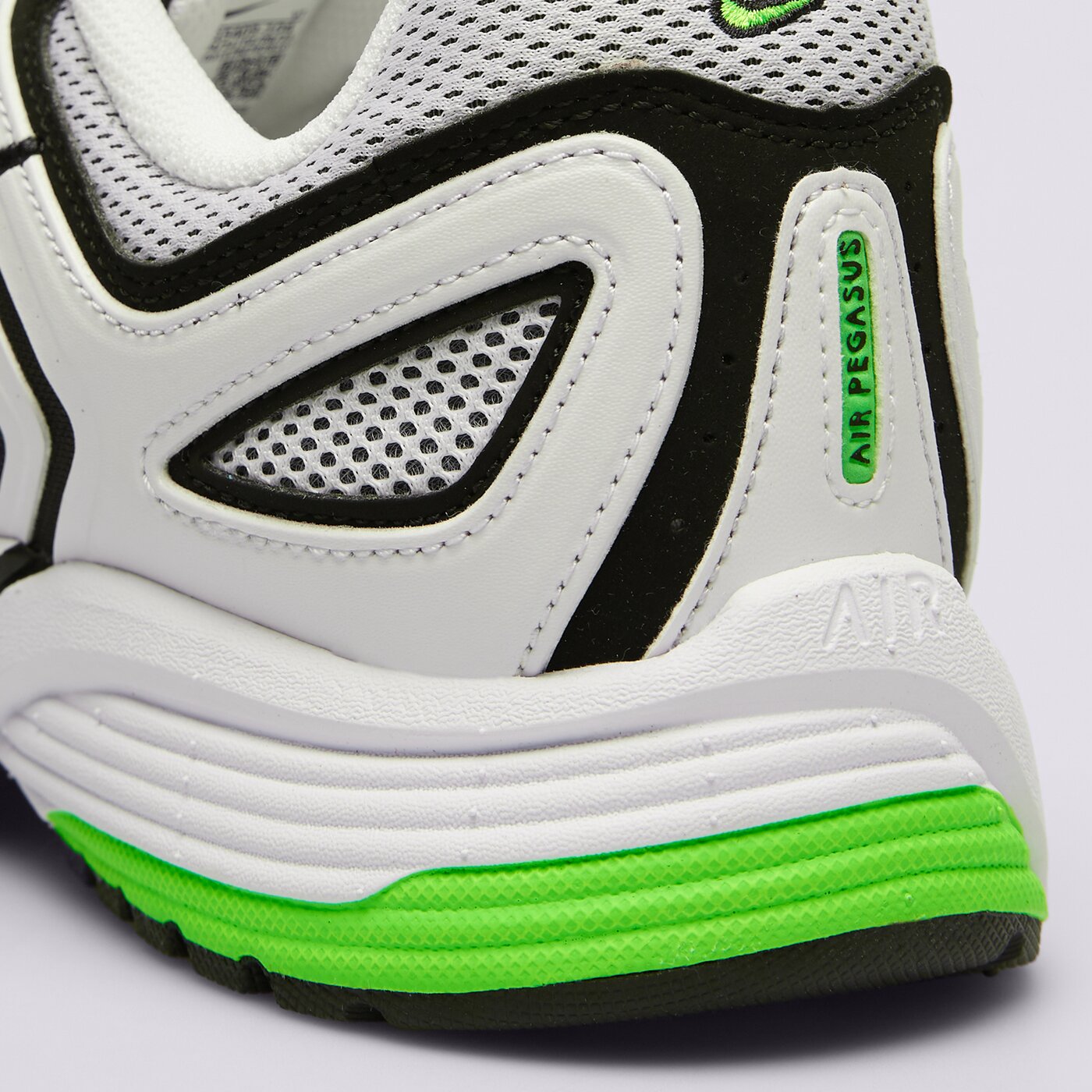 Мъжки маратонки NIKE AIR PEGASUS 2005 hq5403-104 цвят бял