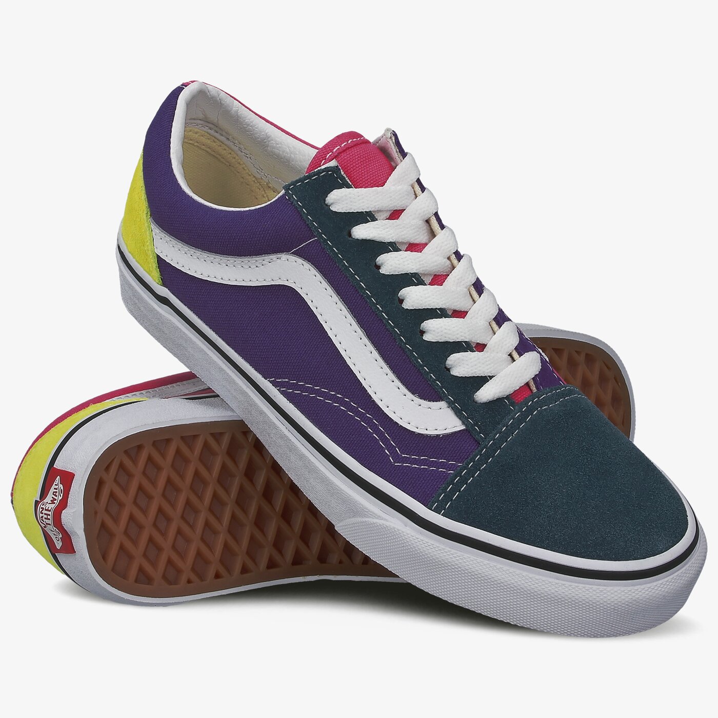 Дамски маратонки VANS UA OLD SKOOL vn0a38g10071 цвят виолетов