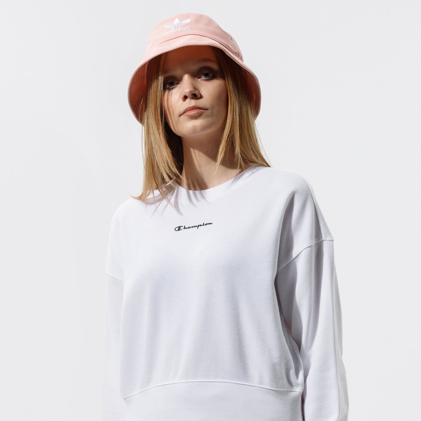 Дамски суичър CHAMPION СУИТЧЪР CREWNECK SWEATSHIRT 112588ww001 цвят бял