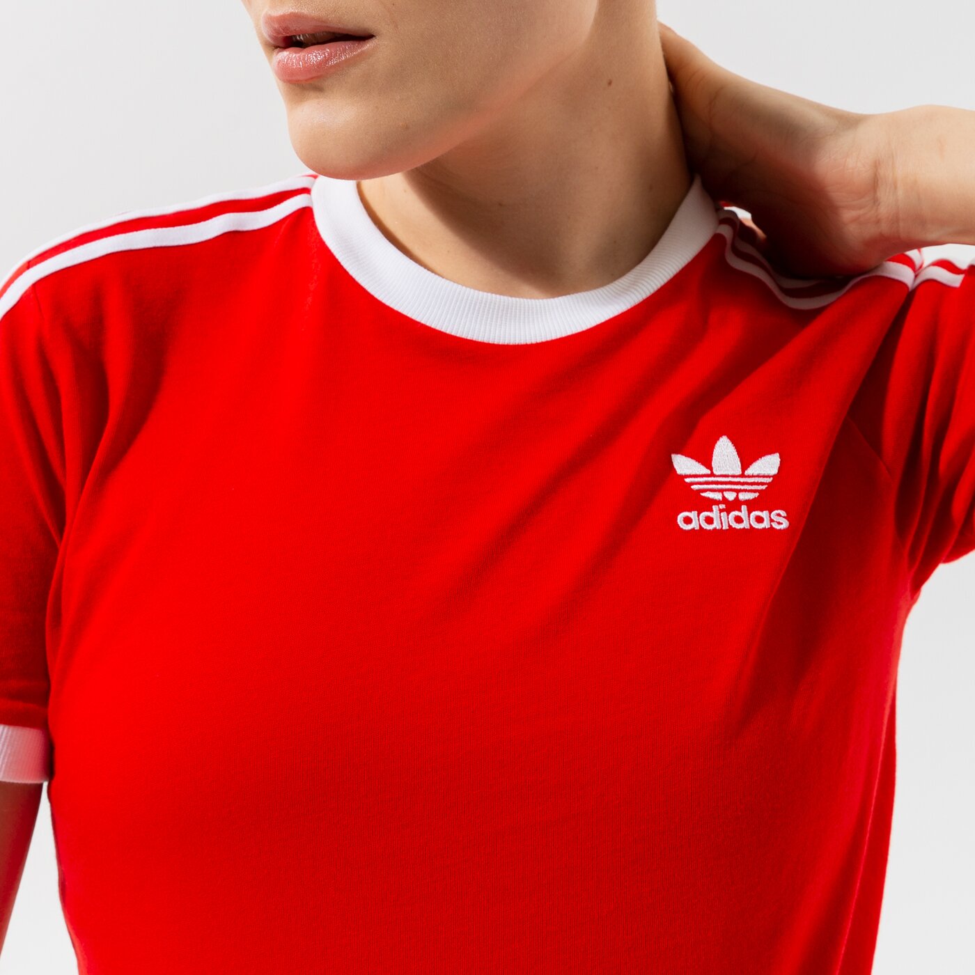 Дамска тениска ADIDAS ТЕНИСКА 3 STRIPES TEE h33575 цвят червен