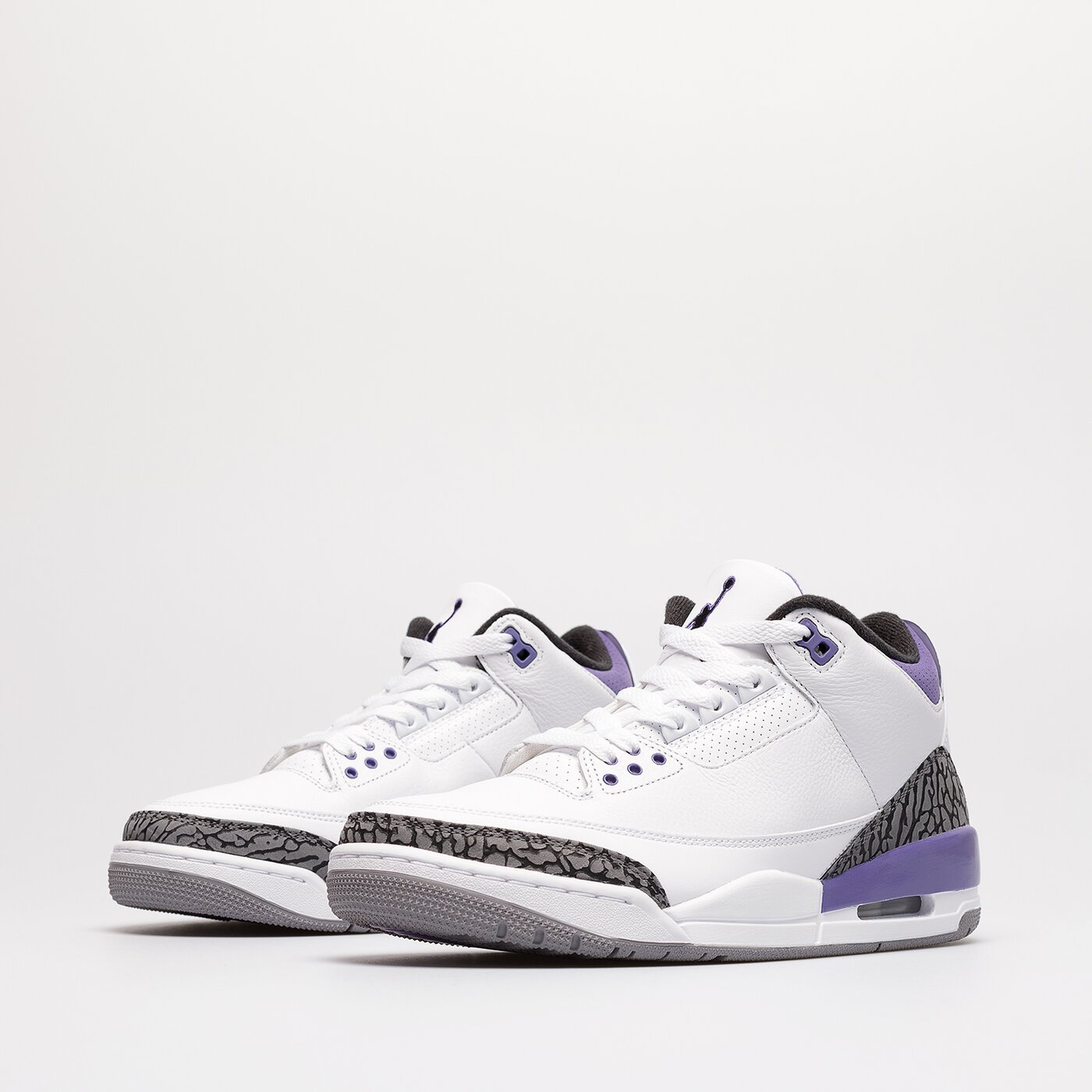 Мъжки маратонки AIR JORDAN 3 RETRO  ct8532-105 цвят бял