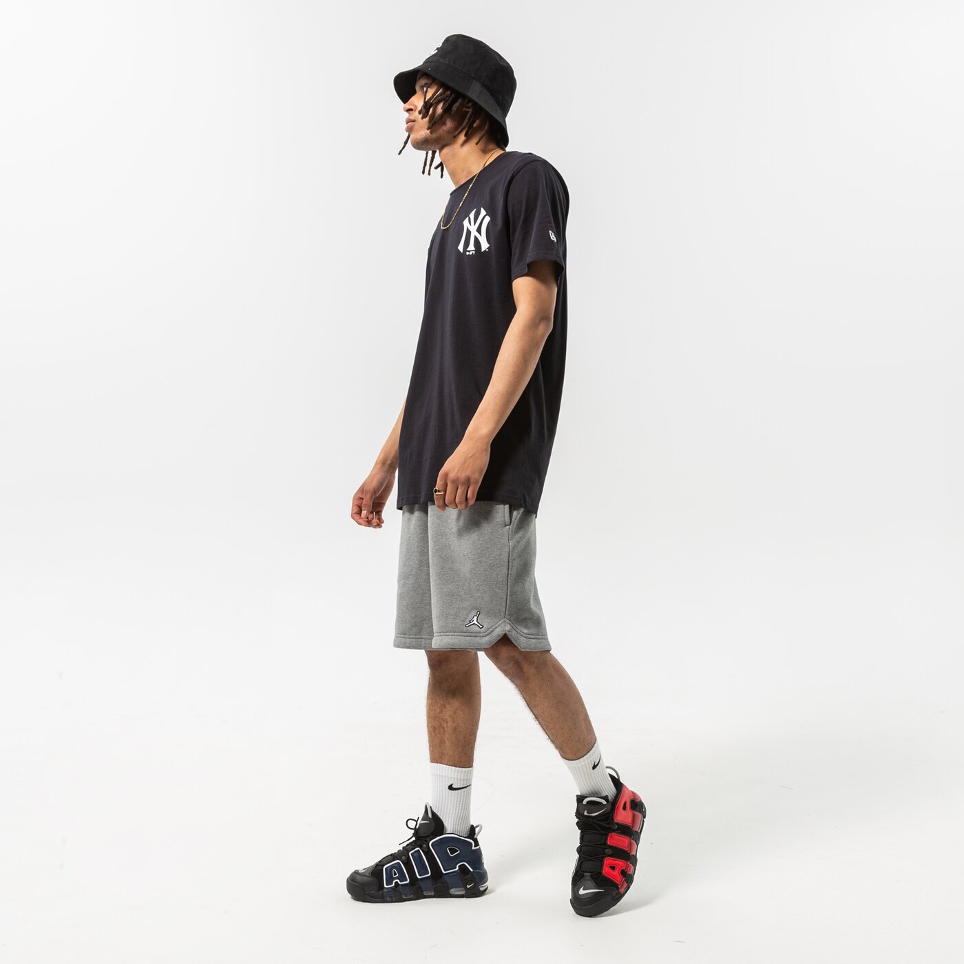 Мъжки къси панталони JORDAN ШОРТИ ESSENTIAL FLEECE SHORTS da9826-091 цвят сив