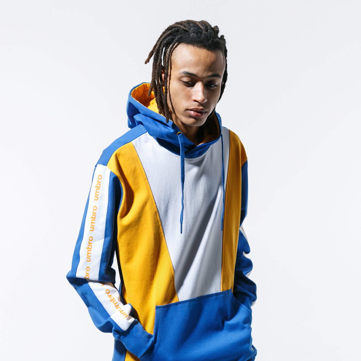 Мъжки суичър UMBRO СУИТЧЪР С КАЧУЛКА RETRO HOODY YLW/WHT/BLU ul39blm81001 цвят жълт