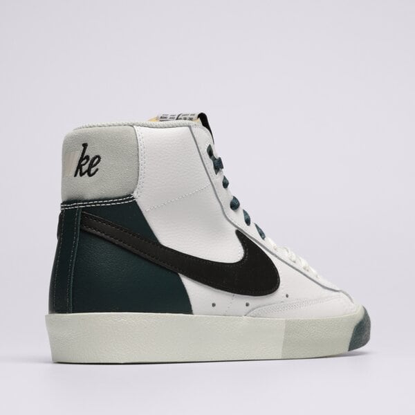 Мъжки маратонки NIKE BLAZER MID '77 PREMIUM fb8889-100 цвят бял