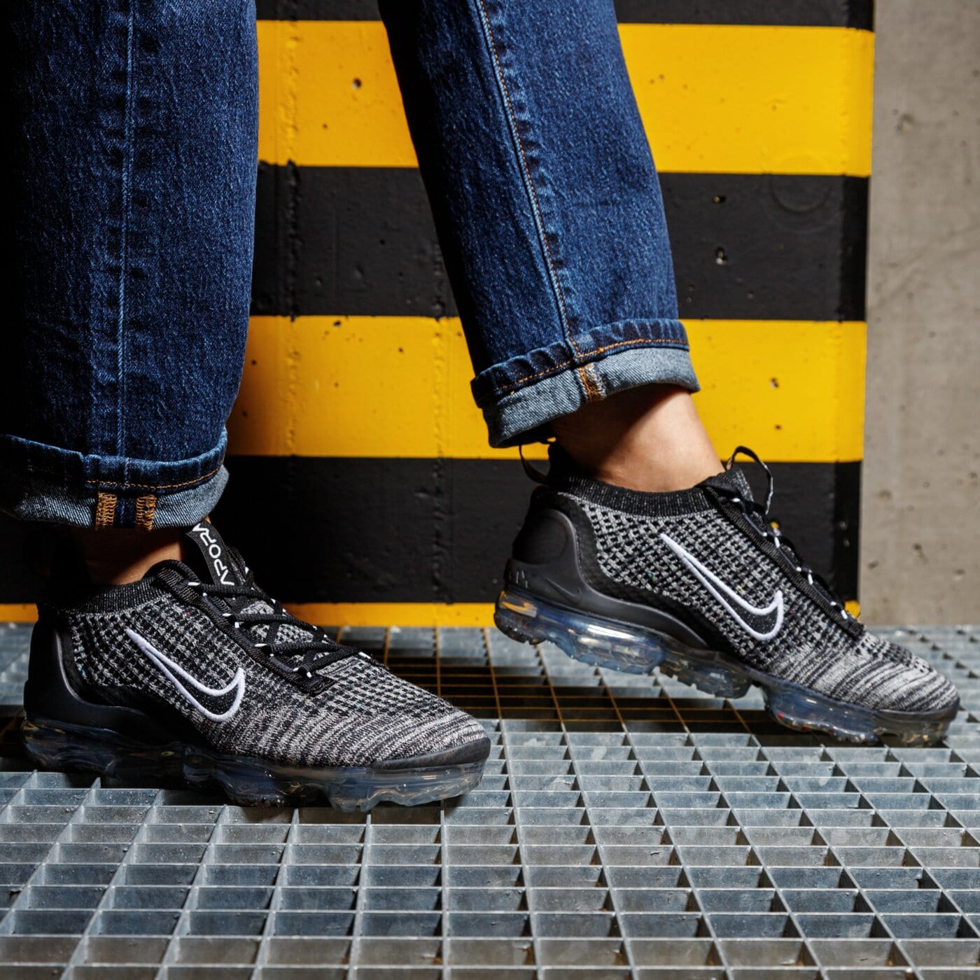 Дамски маратонки NIKE AIR VAPORMAX 2021  dh4088-003 цвят черен