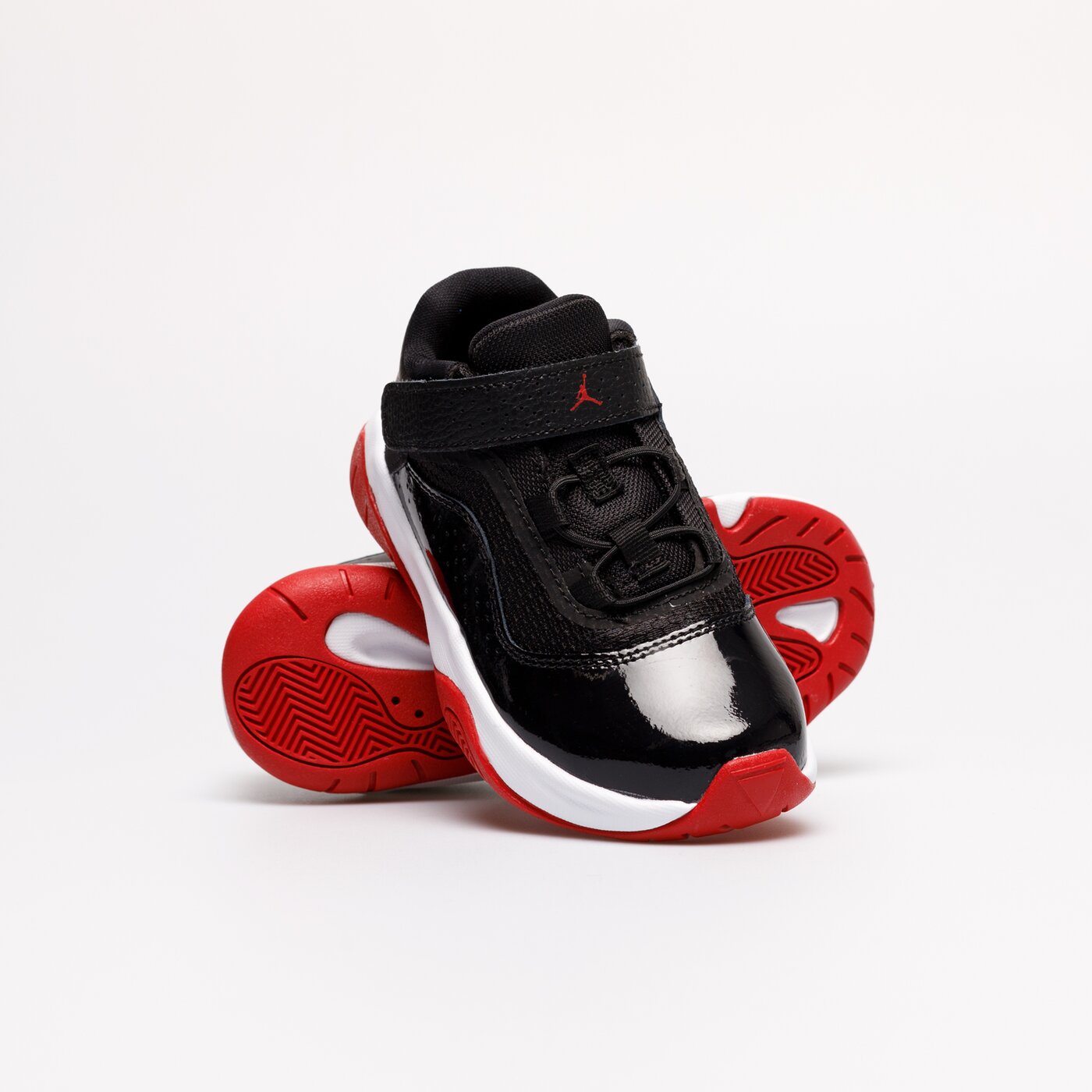 Детски маратонки JORDAN 11 CMFT LOW  cz0905-005 цвят черен