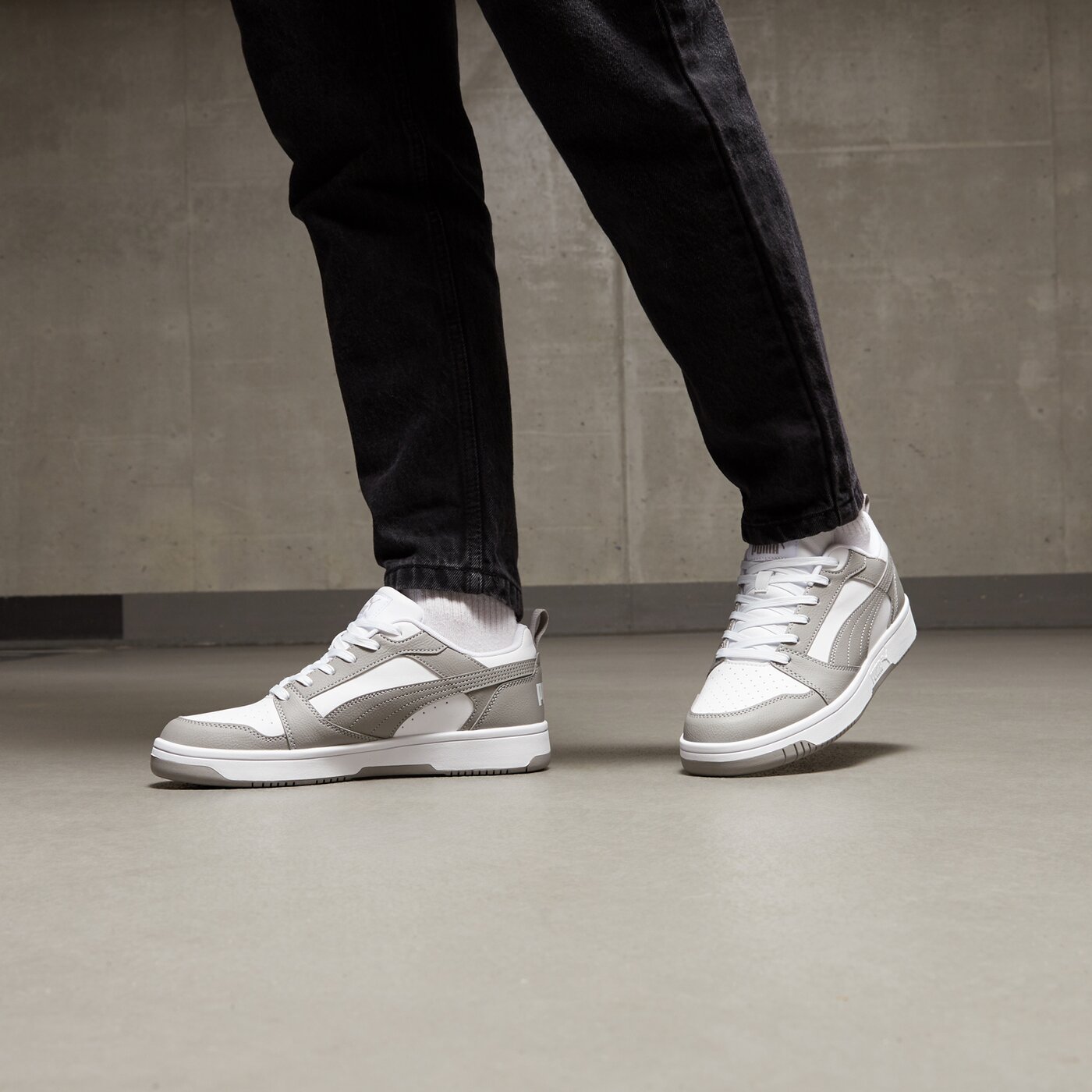 Мъжки маратонки PUMA REBOUND V6 LOW 39232805 цвят сив