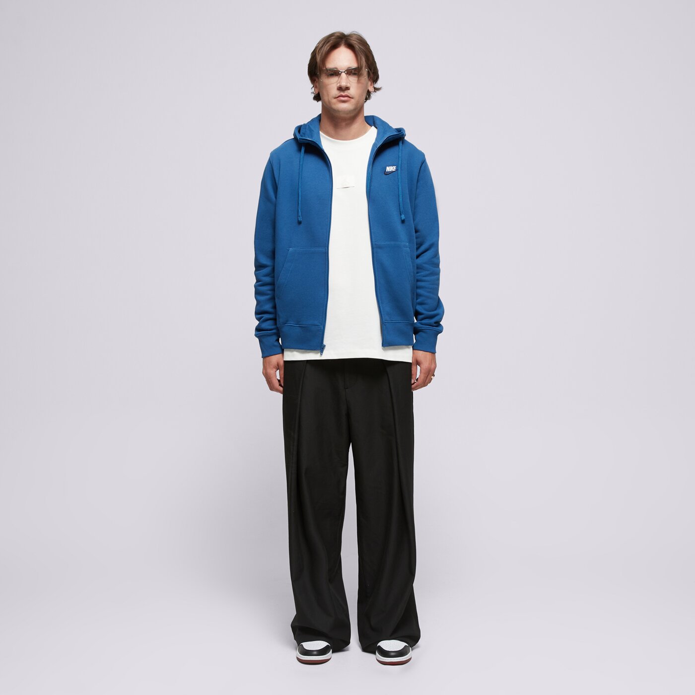 Мъжки суичър NIKE СУИТЧЪР СЪС ЗАКОПЧАВАНЕ С   КАЧУЛКА M NSW CLUB DT HDFZ dq8384-476 цвят син