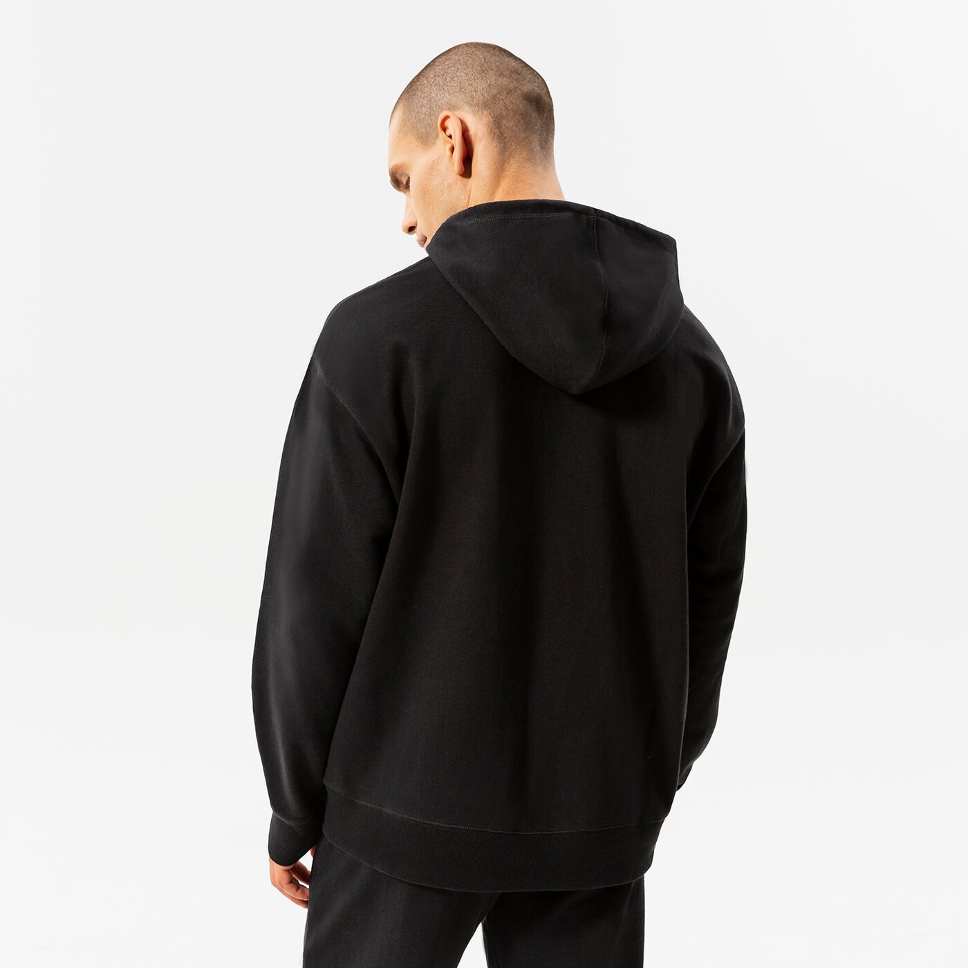 Мъжки суичър NEW BALANCE СУИТЧЪР С КАЧУЛКА NB ESSENTIALS UNI-SSENTIALS PO ut21500bk цвят черен