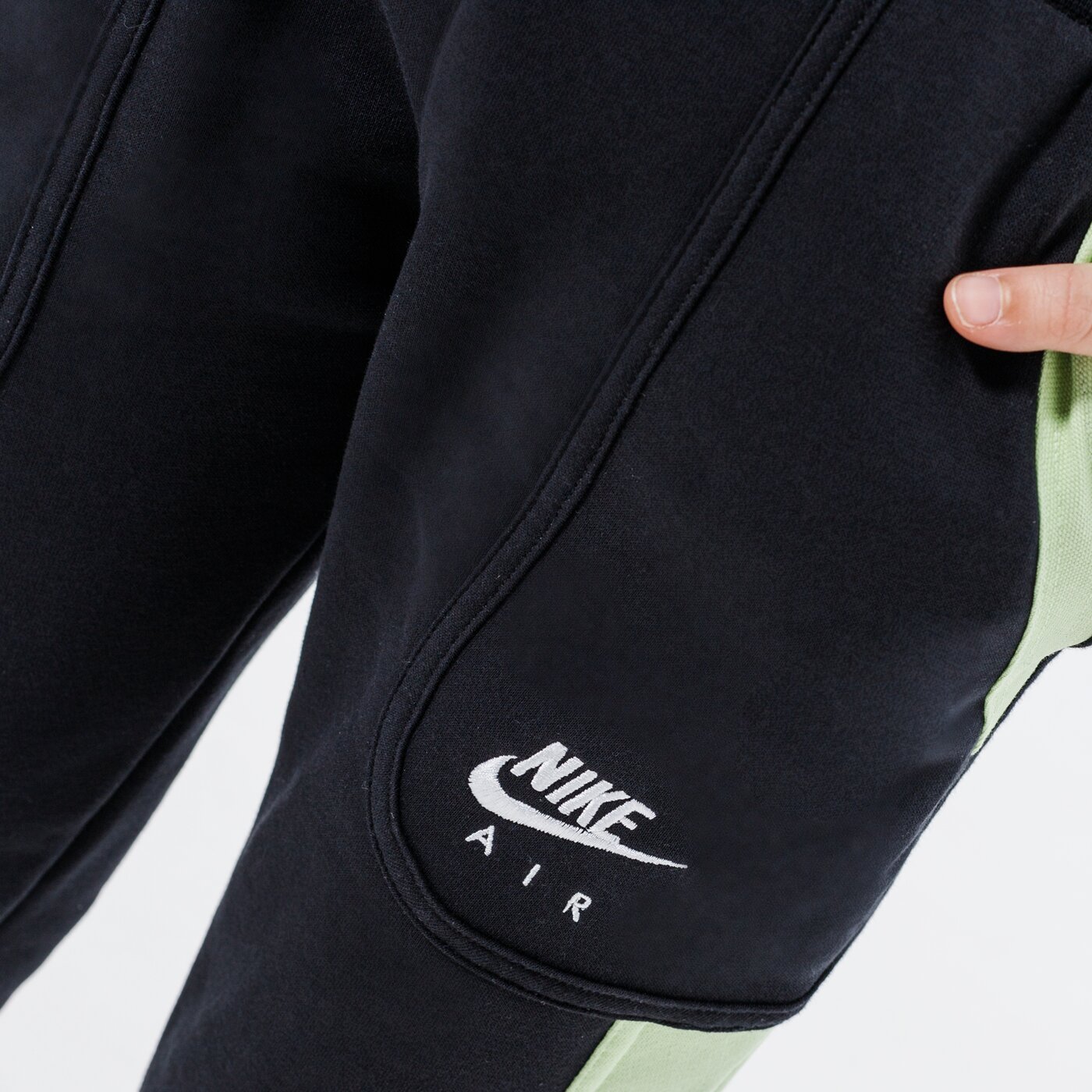 Детски панталони NIKE ПАНТАЛОНИ AIR BOY da0710-010 цвят черен