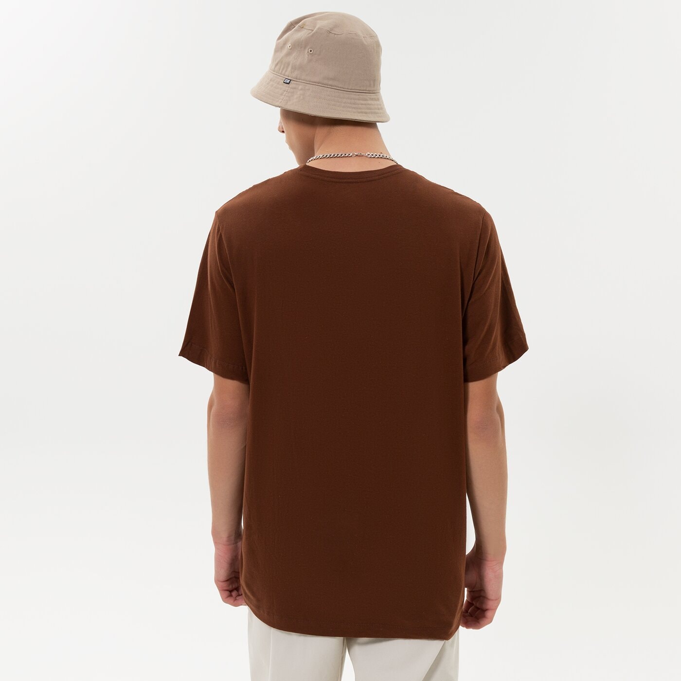 Мъжка тениска NIKE ТЕНИСКА SPORTSWEAR CLUB ar4997-259 цвят кафяв