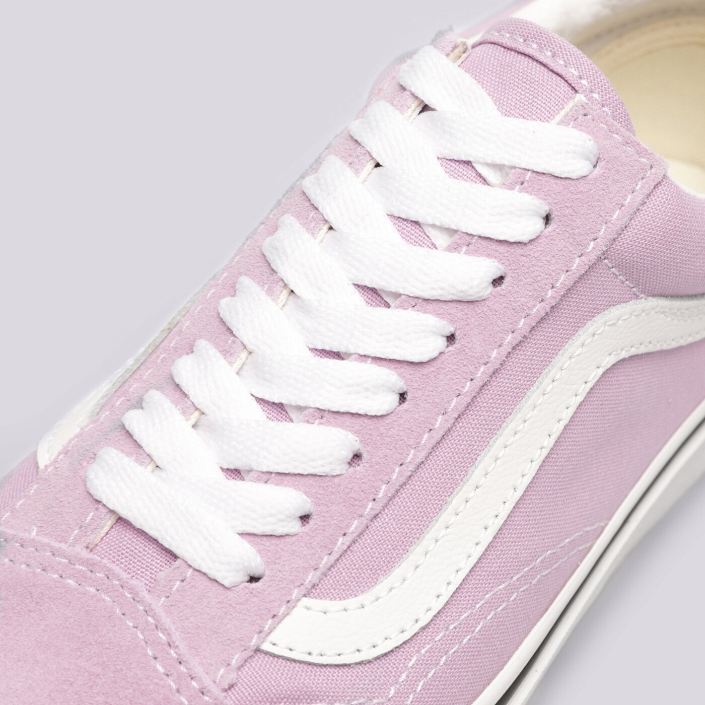 Дамски маратонки VANS OLD SKOOL  vn0005ufbug1 цвят виолетов