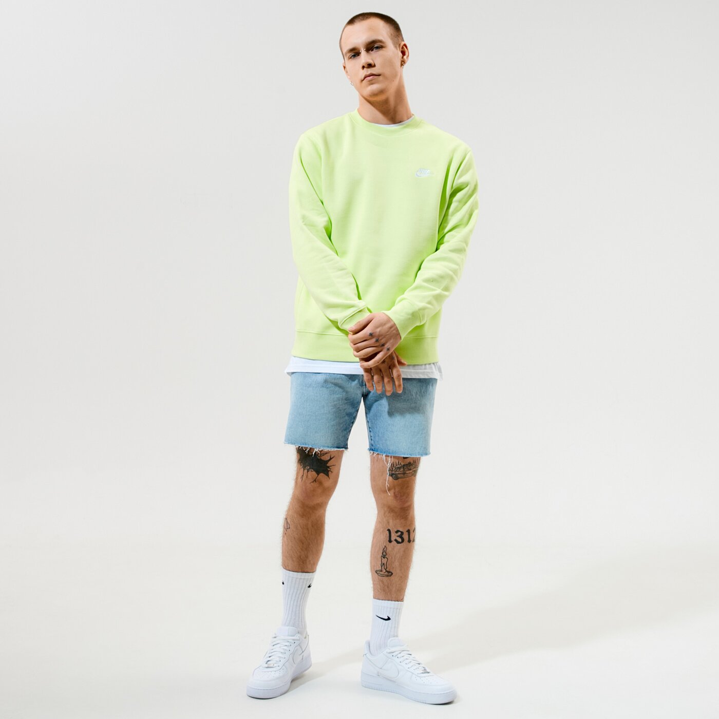 Мъжки суичър NIKE СУИТЧЪР SPORTSWEAR CLUB FLEECE bv2662-736 цвят жълт