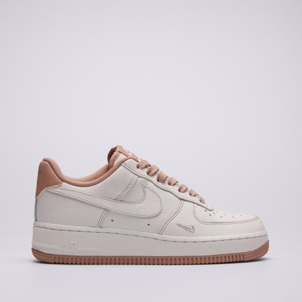 Дамски маратонки NIKE W AIR FORCE 1 '07 MINI JEWEL ib6543-100 цвят бял