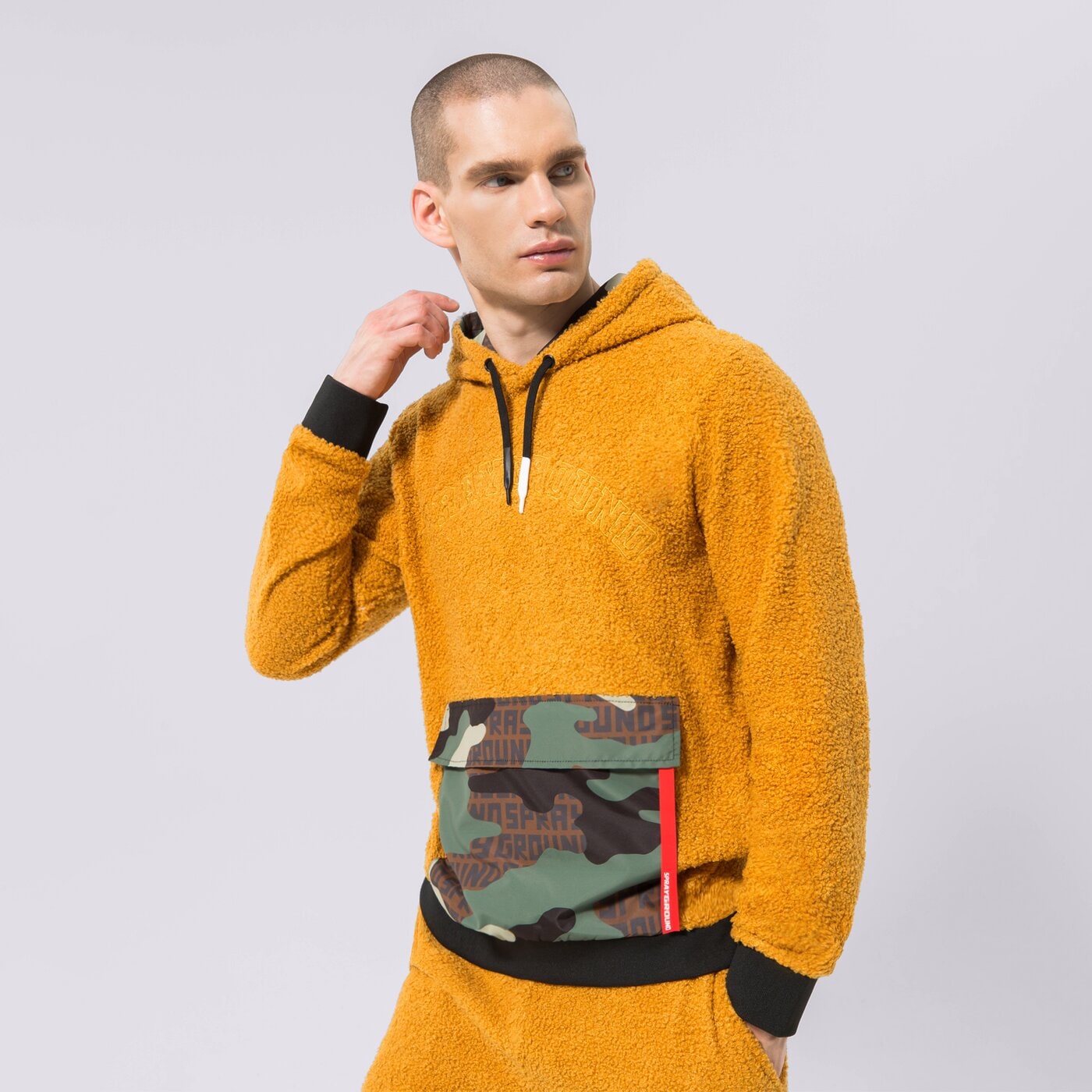 Мъжки суичър SPRAYGROUND СУИТЧЪР С КАЧУЛКА TEDDYCAMO POCKET sp268sand цвят многоцветен