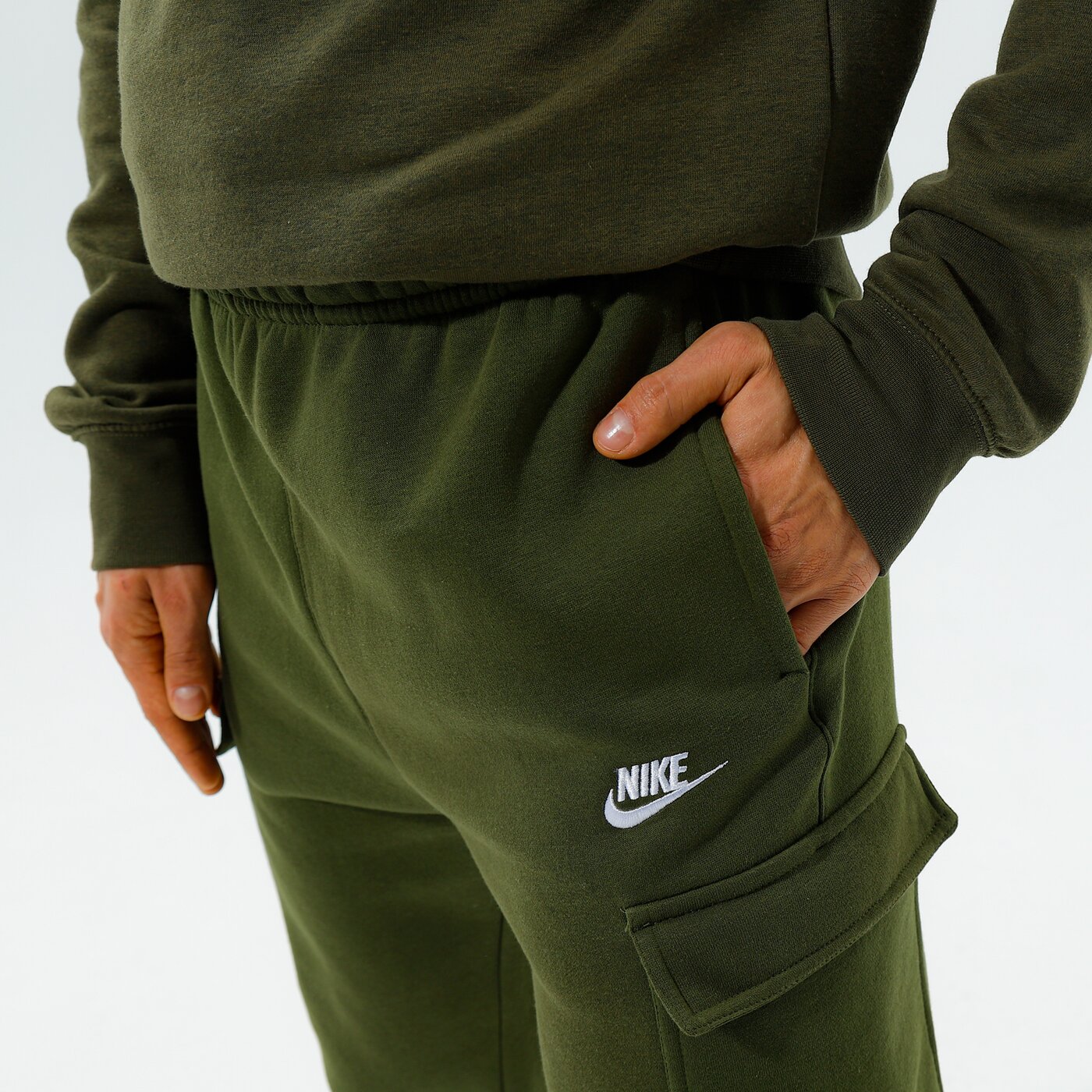 Мъжки панталони NIKE ПАНТАЛОНИ NIKE SPORTSWEAR CLUB FLEECE cd3129-326 цвят каки