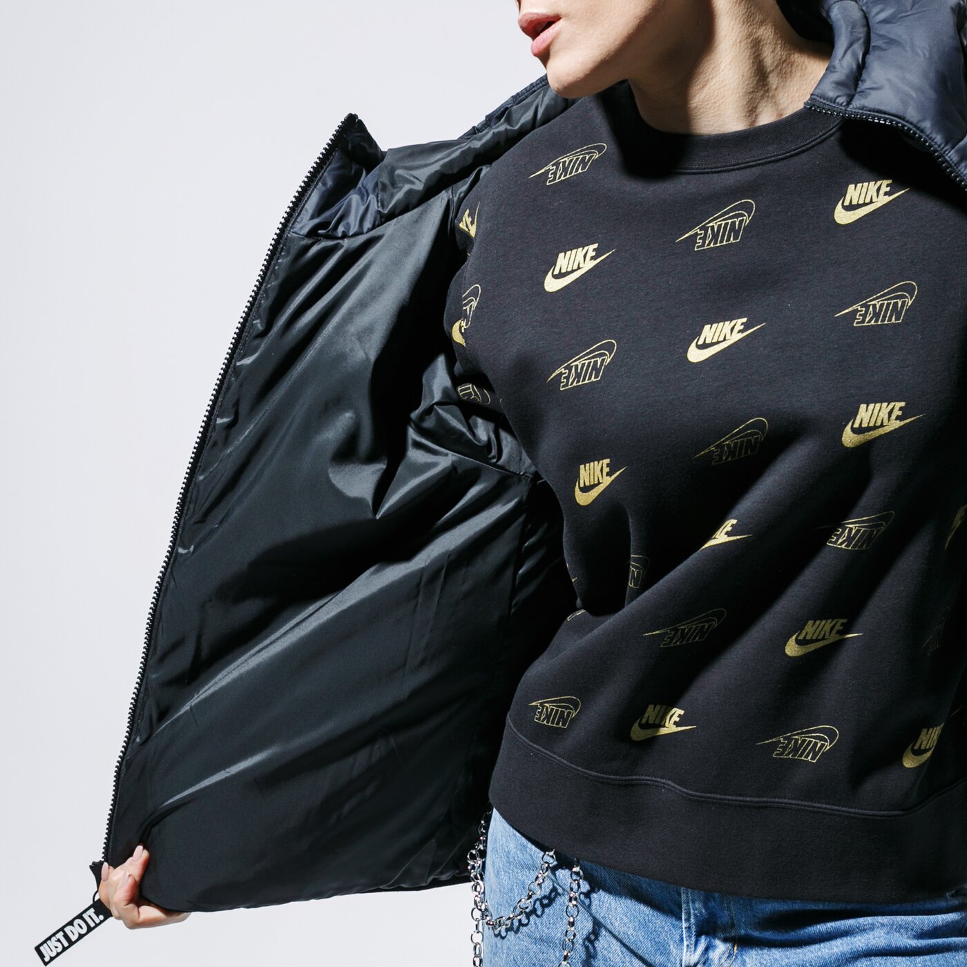 Дамско зимно яке NIKE ЯКЕ W NSW WR SYN FILL JKT HD bv2906-010 цвят черен