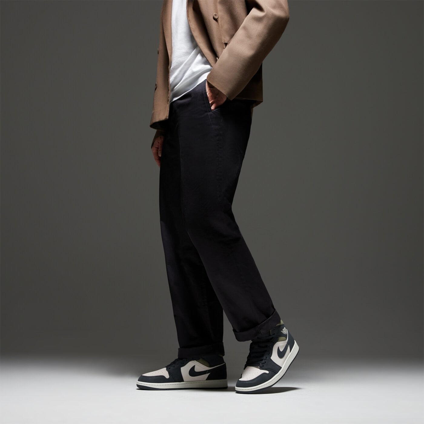 Мъжки маратонки AIR JORDAN 1 MID  hv4091-102 цвят тъмносин