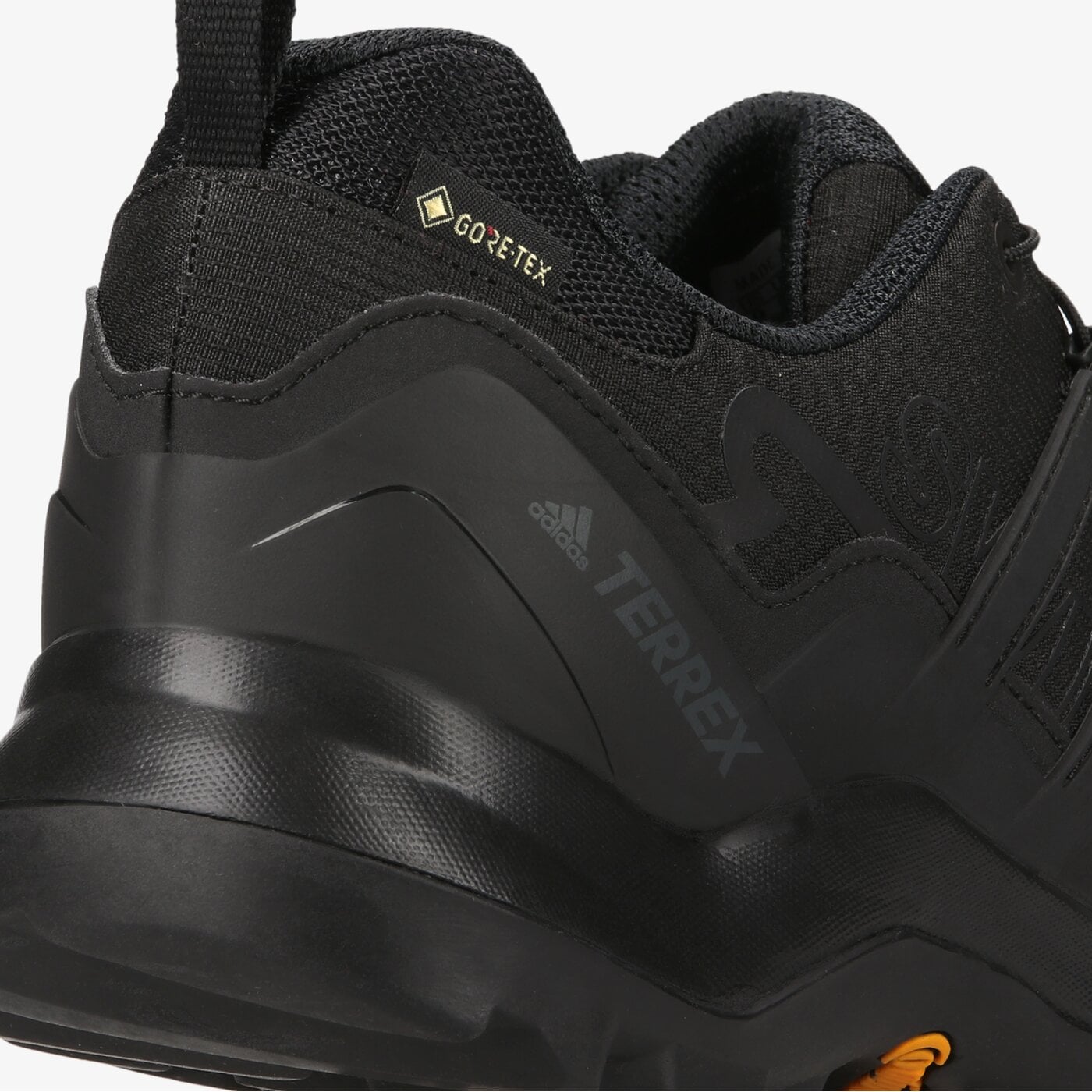 Мъжки туристически обувки ADIDAS TERREX SWIFT R2 GTX cm7492 цвят черен