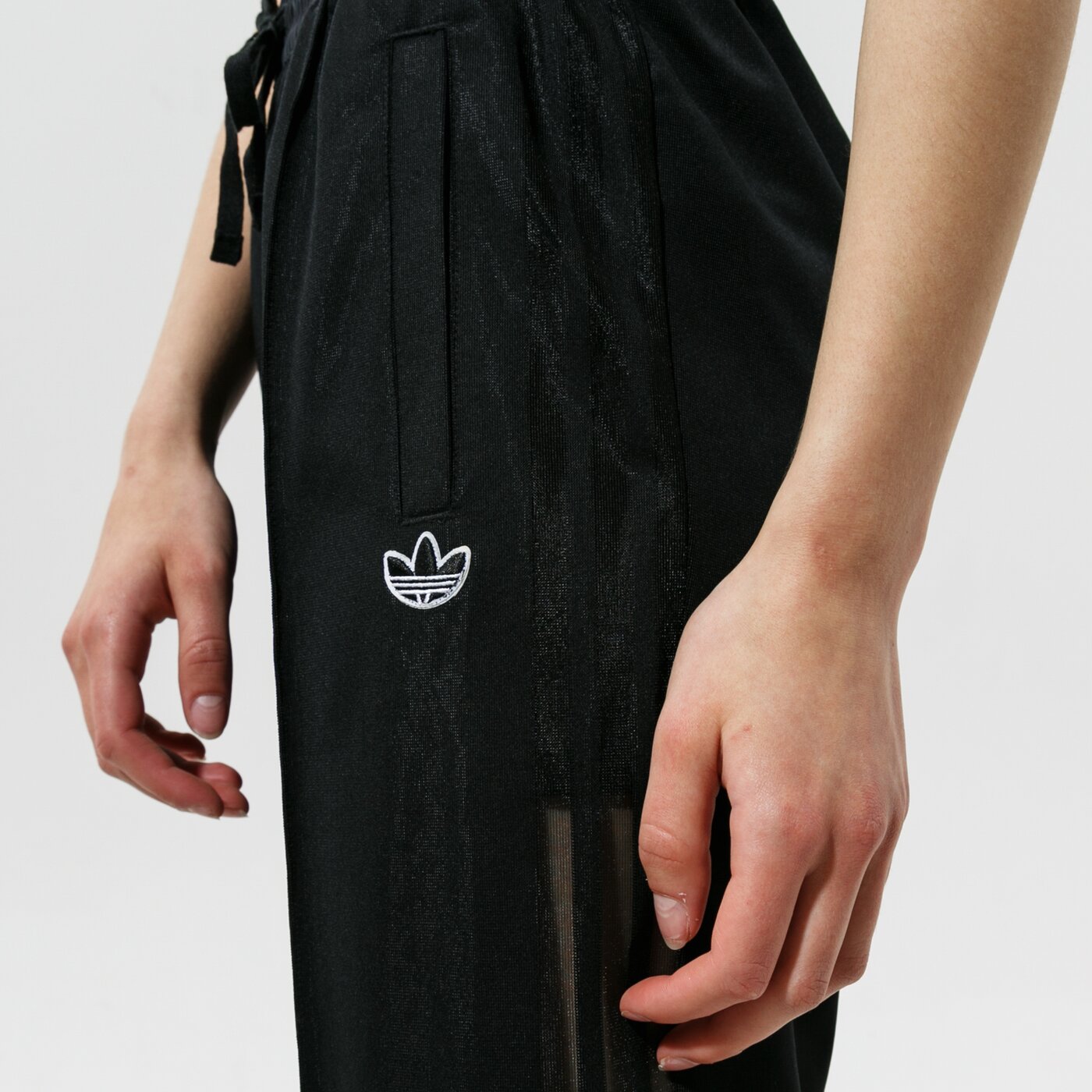 Дамски панталони ADIDAS ПАНТАЛОНИ FIREBIRD PANT gn3201 цвят черен