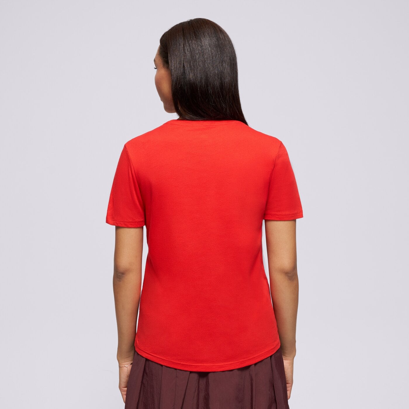 Дамска тениска NIKE ТЕНИСКА W NSW CLUB SS TEE dx7902-657 цвят червен