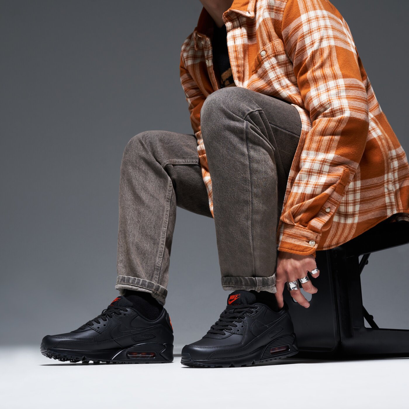 Мъжки маратонки NIKE AIR MAX 90 PRM if5446-002 цвят черен