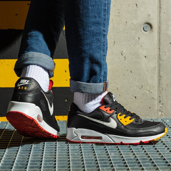 Мъжки маратонки NIKE AIR MAX 90  dj9250-001 цвят черен