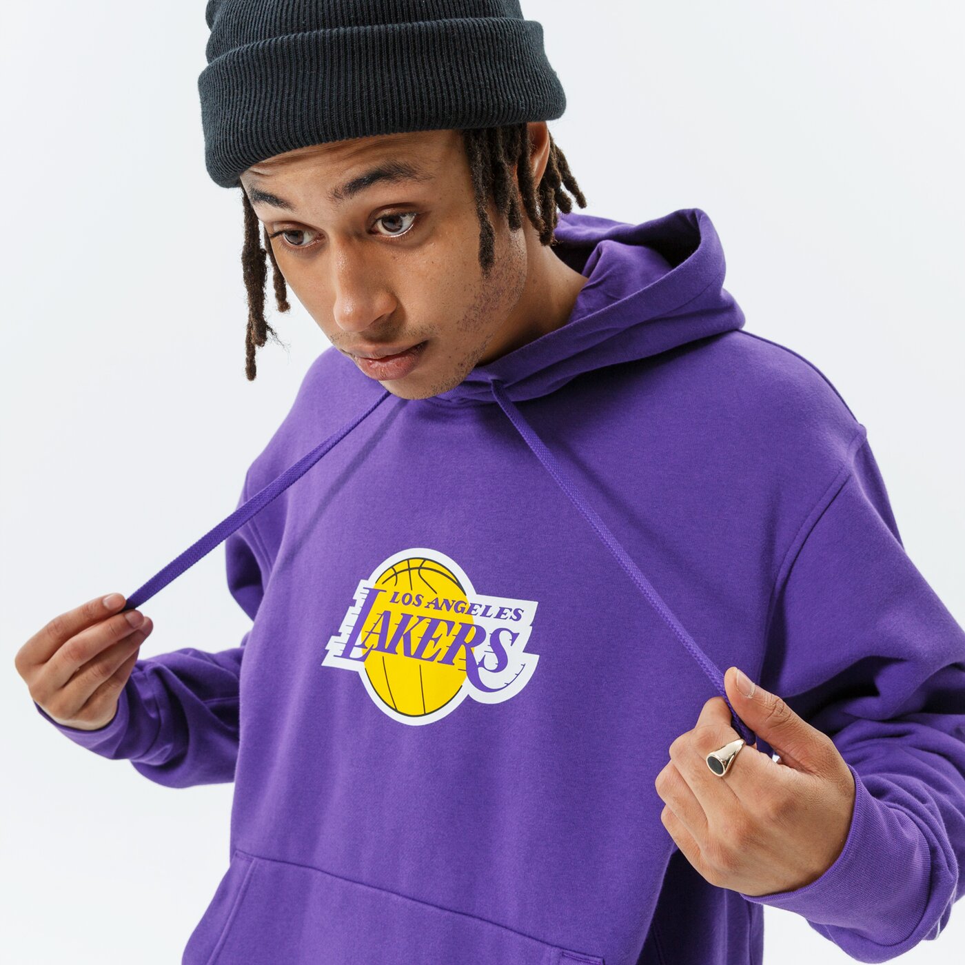 Мъжки суичър NIKE СУИТЧЪР С КАЧУЛКА LAL M NK PO FLC ESSNTL NBA db1835-504 цвят виолетов