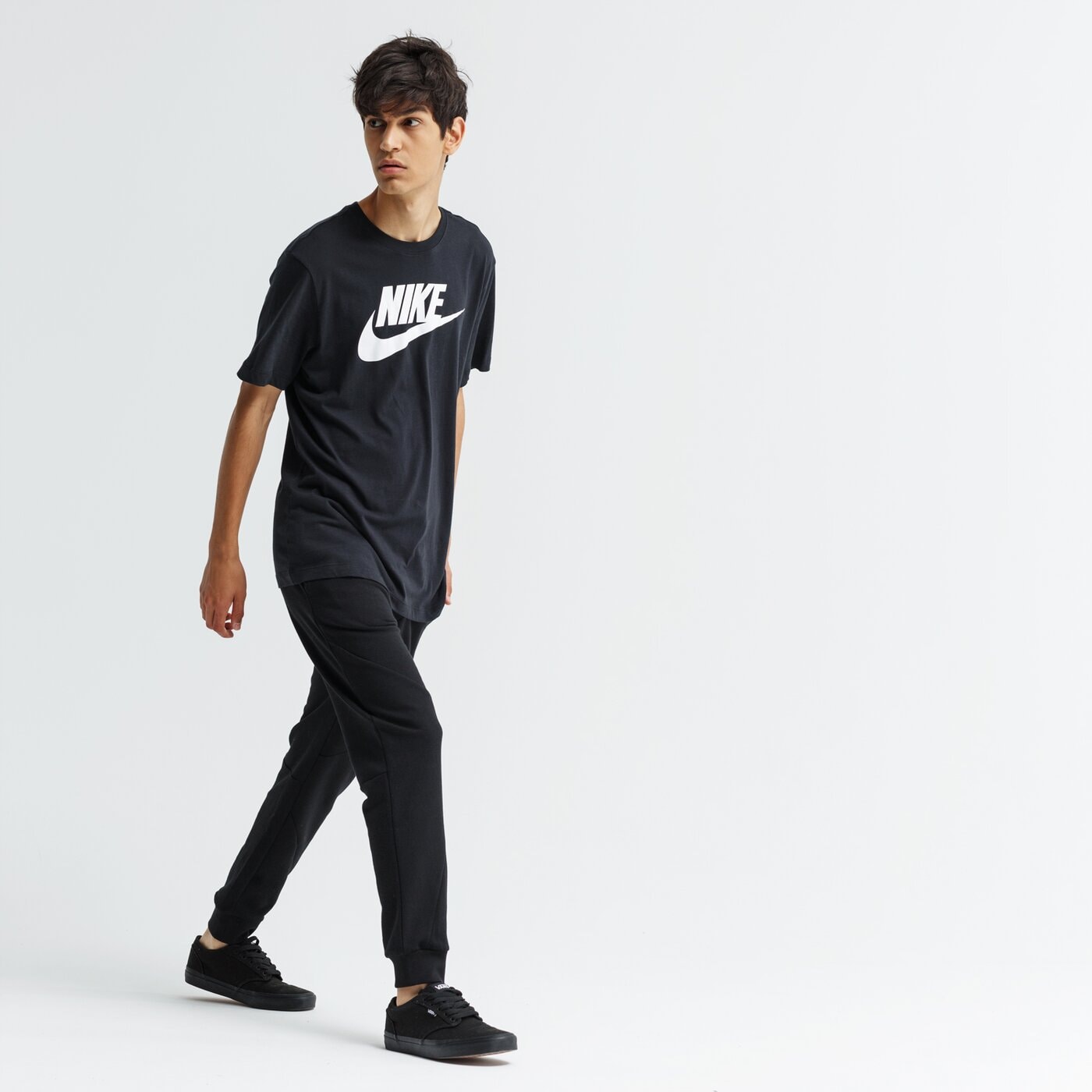 Мъжка тениска NIKE ТЕНИСКА SS M NSW TEE ICON FUTURA ar5004-010 цвят черен