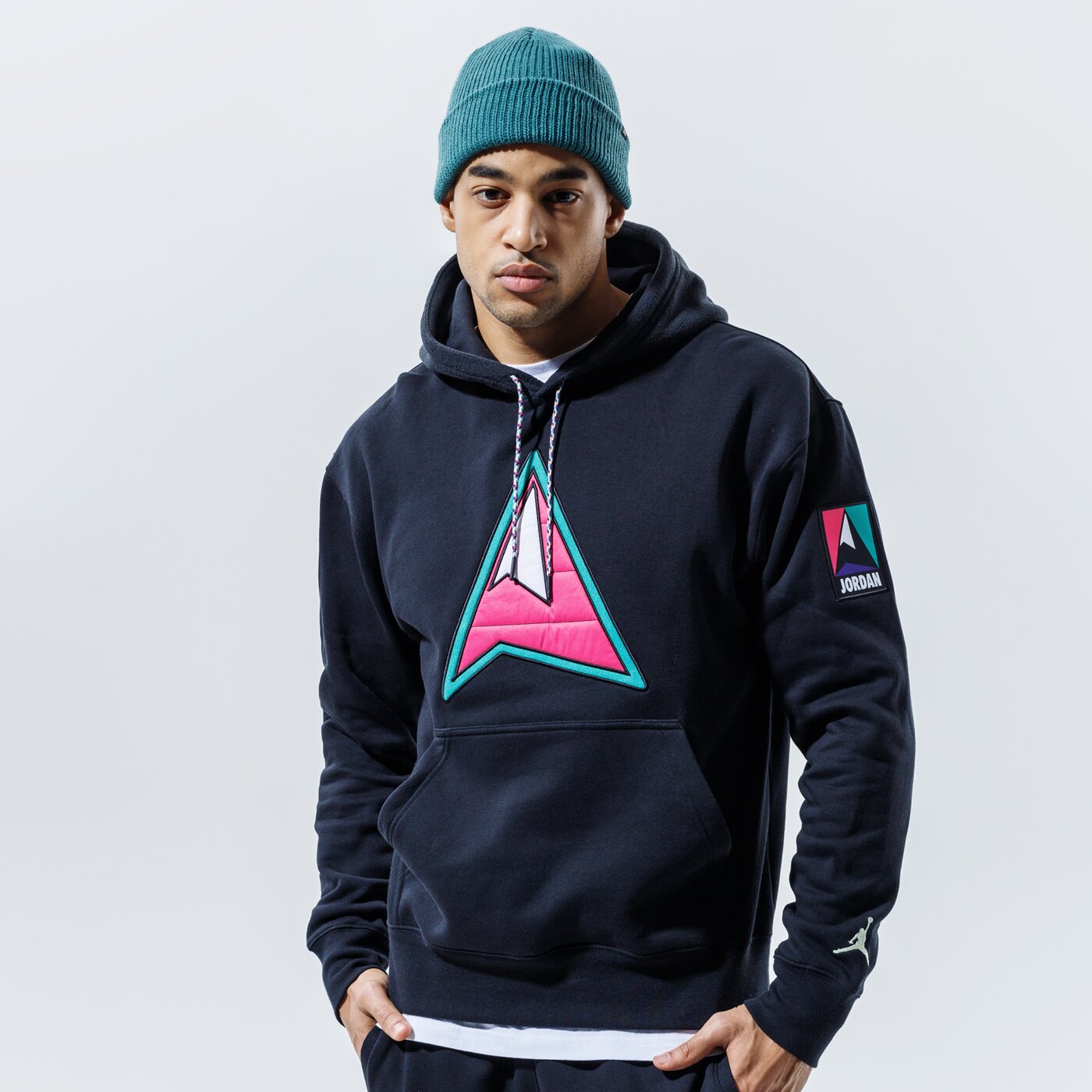 Мъжки суичър JORDAN СУИТЧЪР С КАЧУЛКА MOUNTAINSIDE ct3489-010 цвят черен