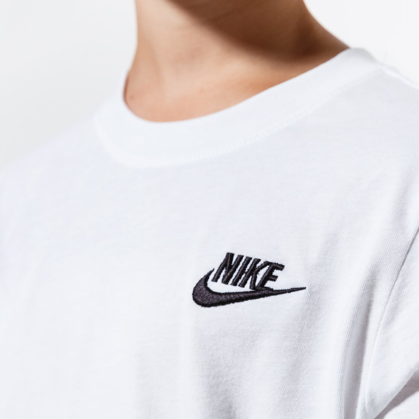 Детска тениска NIKE ТЕНИСКА SPORTSWEAR B ar5254-100 цвят бял