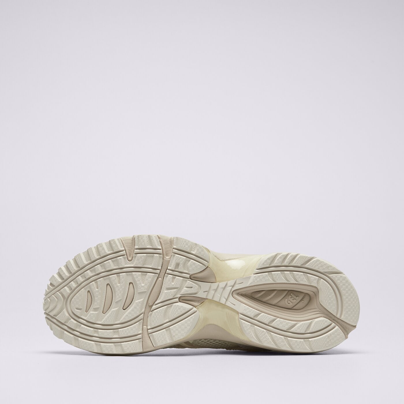 Дамски маратонки ASICS GEL-1090V2​ 1203a224-100 цвят бежов