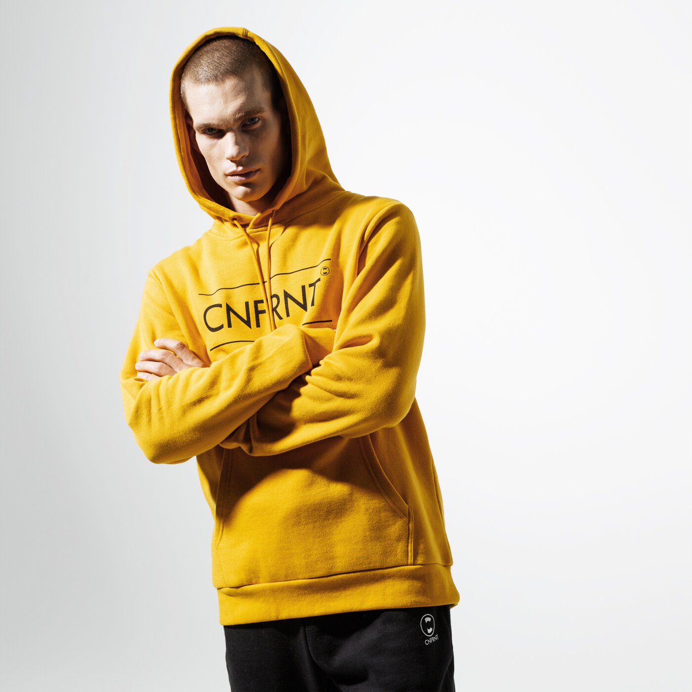 Мъжки суичър CONFRONT СУИТЧЪР ESSENTIAL YLW HOODY  cf39blm38001 цвят жълт